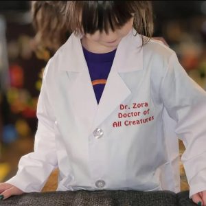 Read more about the article My little future doctor loves her ‘scientist’ coat.
